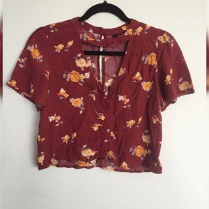 Short sleeve crop top